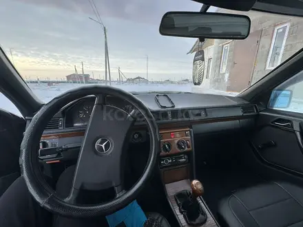 Mercedes-Benz E 200 1991 года за 1 200 000 тг. в Аксу – фото 4