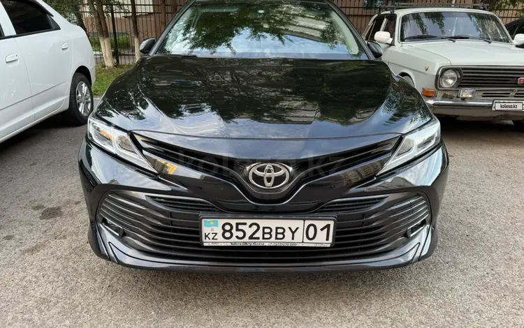 Toyota Camry 2020 года за 12 000 000 тг. в Астана