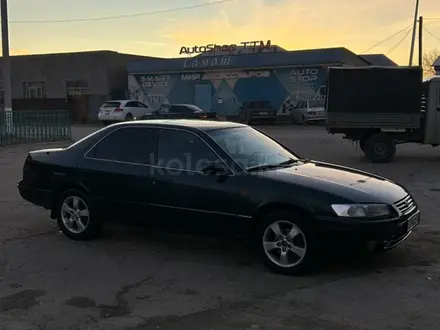 Toyota Camry 1998 года за 3 600 000 тг. в Байконыр – фото 6