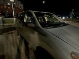 Toyota Matrix 2002 года за 2 500 000 тг. в Актобе – фото 3