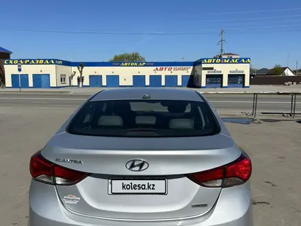 Hyundai Elantra 2014 года за 4 400 000 тг. в Актобе – фото 3