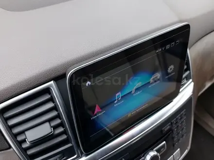 Монитор Android в штатное место для Mercedes ML Class W166 за 190 000 тг. в Алматы – фото 2