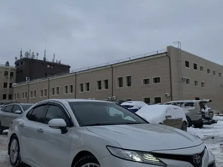 Toyota Camry 2018 года за 13 000 000 тг. в Астана – фото 30