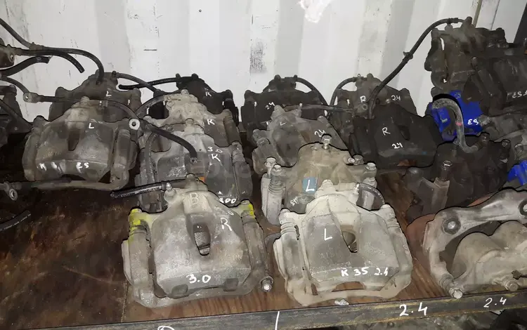 Передние супорта на Лексус ес300 за 1 000 тг. в Алматы