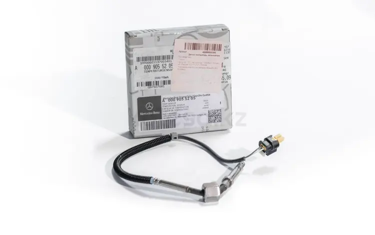 Датчик температуры Mercedes-Benz A0009055205 за 138 451 тг. в Алматы