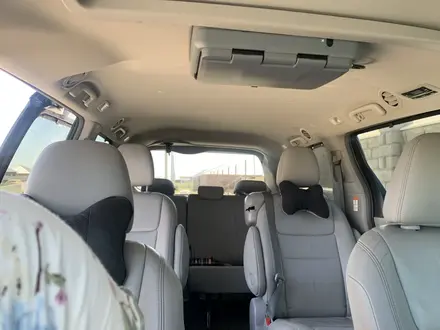 Toyota Sienna 2016 года за 9 500 000 тг. в Актобе – фото 9
