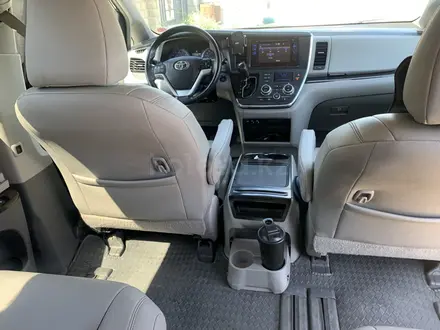 Toyota Sienna 2016 года за 9 500 000 тг. в Актобе – фото 10