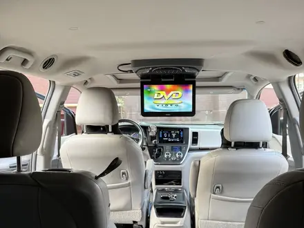 Toyota Sienna 2016 года за 9 500 000 тг. в Актобе – фото 11