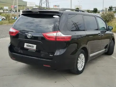 Toyota Sienna 2016 года за 9 500 000 тг. в Актобе – фото 4