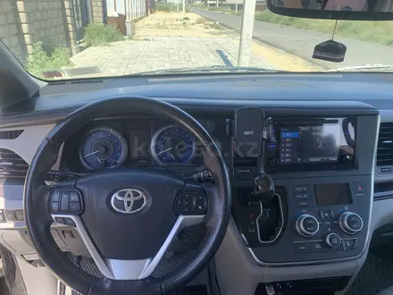 Toyota Sienna 2016 года за 9 500 000 тг. в Актобе – фото 8
