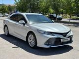 Toyota Camry 2018 годаfor13 700 000 тг. в Шымкент – фото 3