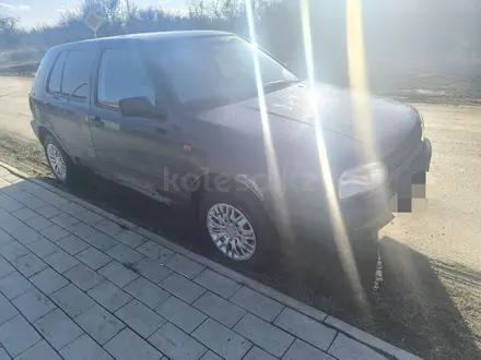 Volkswagen Golf 1993 года за 835 000 тг. в Костанай – фото 3