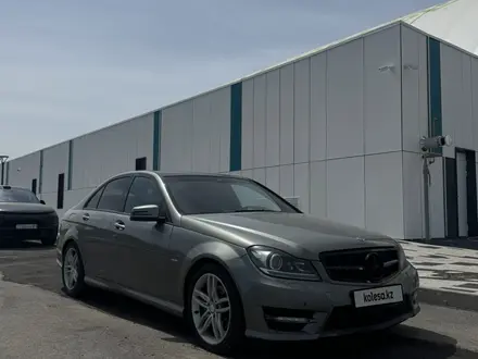 Mercedes-Benz C 180 2012 года за 7 000 000 тг. в Астана – фото 2