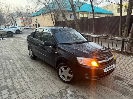 ВАЗ (Lada) Granta 2190 2013 года за 2 485 000 тг. в Актобе – фото 2