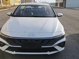 Hyundai Elantra 2023 года за 8 400 000 тг. в Атырау – фото 4