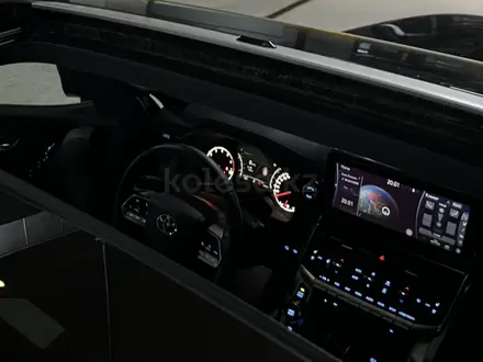 Toyota Land Cruiser 2024 года за 65 000 000 тг. в Шымкент – фото 15