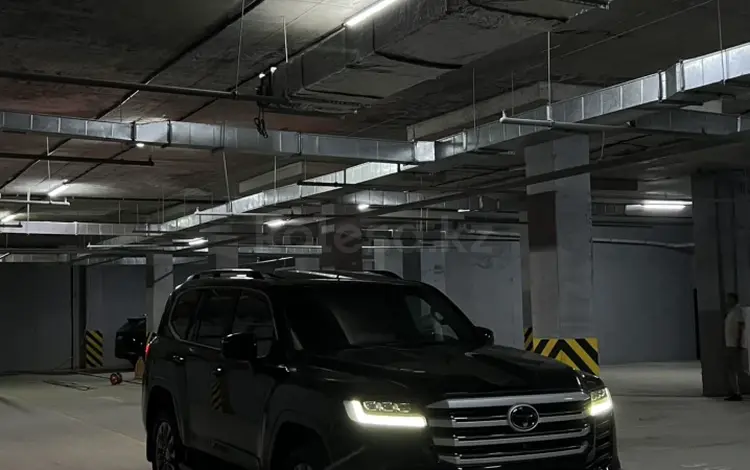 Toyota Land Cruiser 2024 года за 65 000 000 тг. в Шымкент