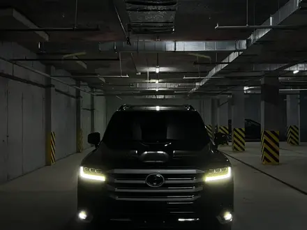 Toyota Land Cruiser 2024 года за 65 000 000 тг. в Шымкент – фото 2