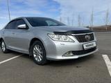 Toyota Camry 2014 годаүшін9 800 000 тг. в Астана – фото 3