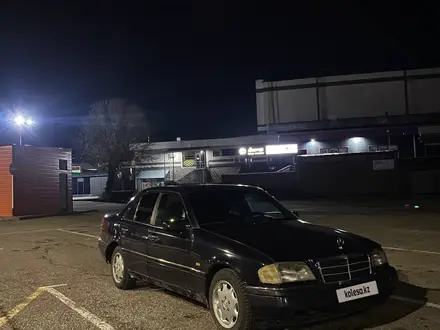 Mercedes-Benz C 200 1994 года за 2 000 000 тг. в Караганда – фото 5