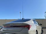 Hyundai Elantra 2021 года за 10 200 000 тг. в Шымкент – фото 3