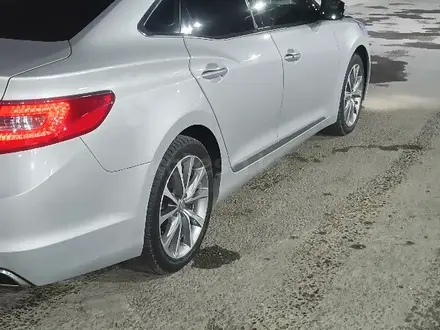 Hyundai Grandeur 2015 года за 9 550 000 тг. в Тараз – фото 7