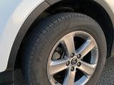 Toyota RAV4 2014 года за 12 300 000 тг. в Кокшетау – фото 2