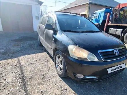 Toyota Avensis Verso 2001 года за 2 500 000 тг. в Туркестан – фото 2