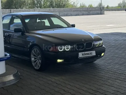 BMW 528 1997 года за 2 550 000 тг. в Алматы