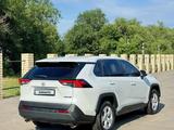 Toyota RAV4 2024 года за 13 500 000 тг. в Актобе – фото 5