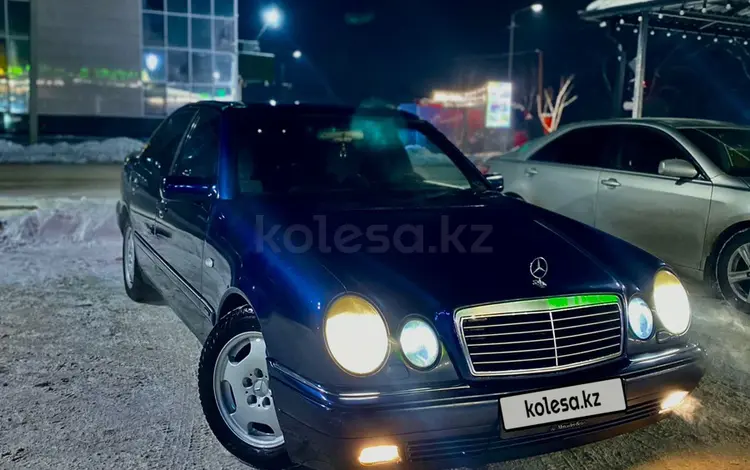 Mercedes-Benz E 230 1997 годаүшін3 100 000 тг. в Талдыкорган