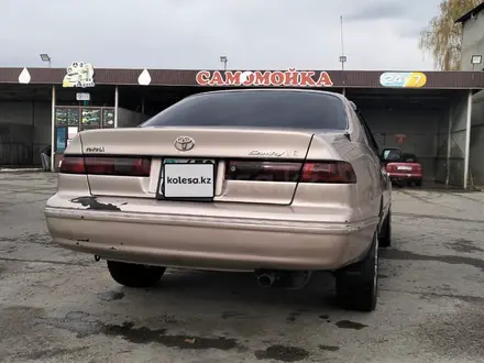 Toyota Camry 1997 года за 2 500 000 тг. в Тараз – фото 3