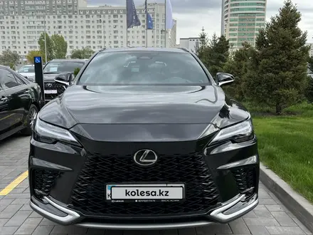 Lexus RX 350 2022 года за 41 000 000 тг. в Астана – фото 2