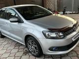 Volkswagen Polo 2015 года за 5 500 000 тг. в Алматы – фото 2