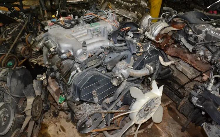 Двигатель Isuzu 3.2 24V 6VD1 Инжектор Катушка за 320 000 тг. в Тараз