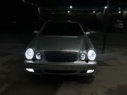 Mercedes-Benz E 280 2001 года за 3 900 000 тг. в Алматы – фото 5