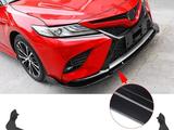 Сплиттер (накладка) переднего бампера Toyota Camry 70 (Sport) 2018-2021 за 29 990 тг. в Алматы