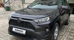 Toyota RAV4 2020 годаfor14 500 000 тг. в Актау