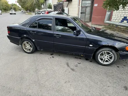 Mercedes-Benz C 180 1998 года за 1 500 000 тг. в Астана – фото 4