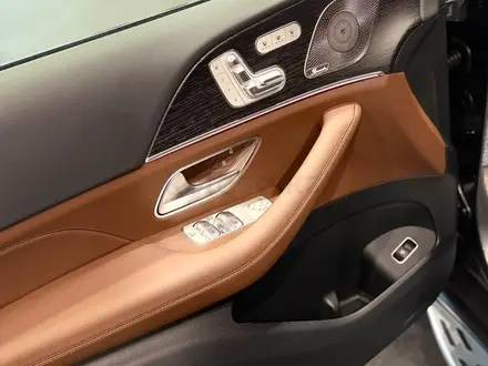 Mercedes-Benz GLS 450 4MATIC 2026 года за 78 777 100 тг. в Алматы – фото 4