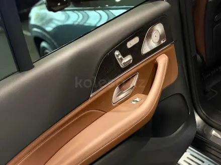 Mercedes-Benz GLS 450 4MATIC 2026 года за 78 777 100 тг. в Алматы – фото 6