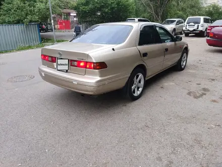 Toyota Camry 1998 года за 2 700 000 тг. в Алматы – фото 3