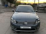 Volkswagen Passat 2011 годаүшін4 000 000 тг. в Сатпаев – фото 3