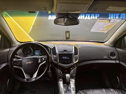 Chevrolet Cruze 2014 года за 4 000 000 тг. в Астана – фото 16