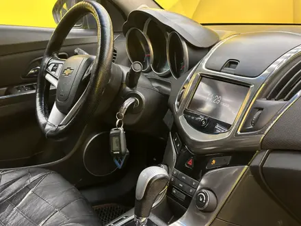Chevrolet Cruze 2014 года за 4 000 000 тг. в Астана – фото 19