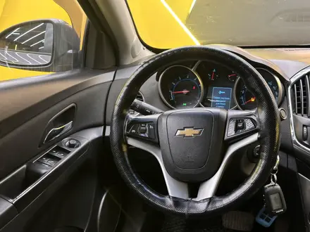 Chevrolet Cruze 2014 года за 4 000 000 тг. в Астана – фото 21
