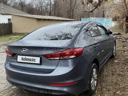 Hyundai Elantra 2018 года за 8 200 000 тг. в Алматы – фото 4