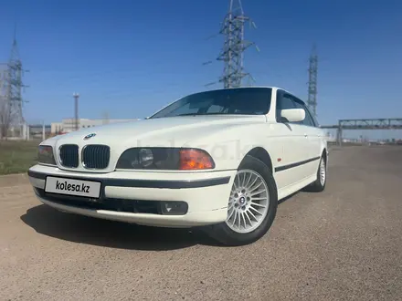 BMW 523 1998 года за 4 200 000 тг. в Астана