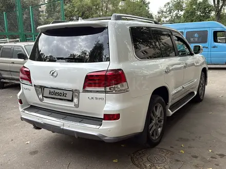 Lexus LX 570 2014 года за 27 500 000 тг. в Алматы – фото 4