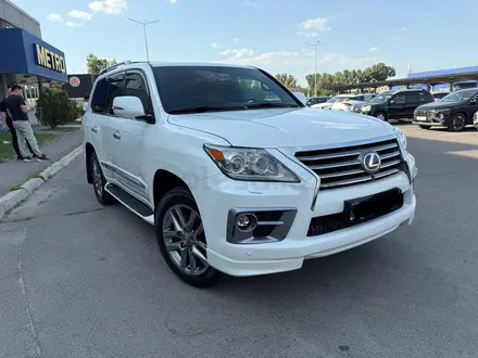 Lexus LX 570 2014 года за 27 500 000 тг. в Алматы – фото 2
